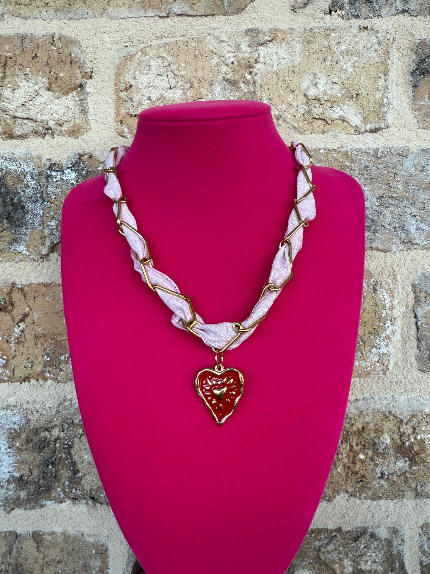 SCARF NECKLACE WITH CHAIN AND RED HEART CHARM