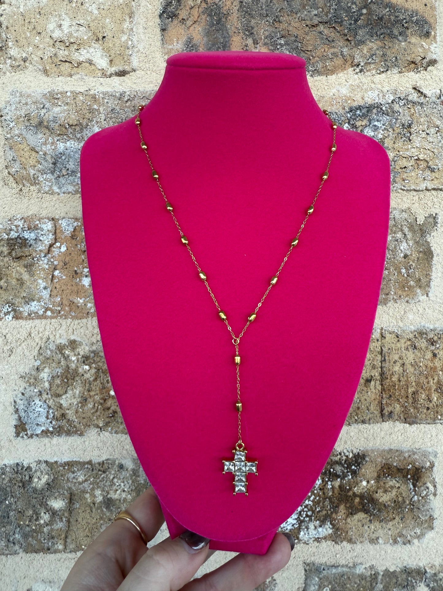 Y CHAIN DIAMOND CROSS