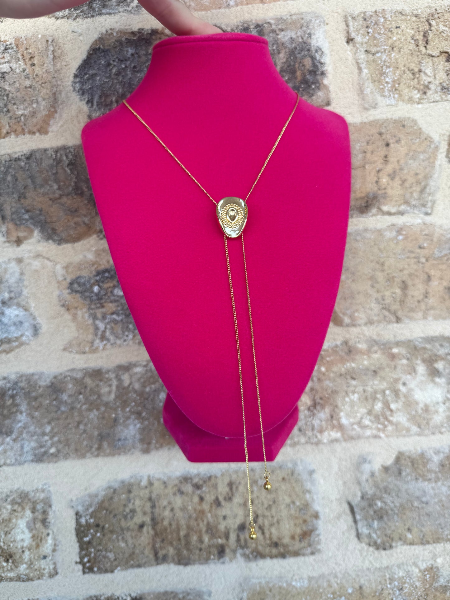 COWBOY HAT LAYERING NECKLACE