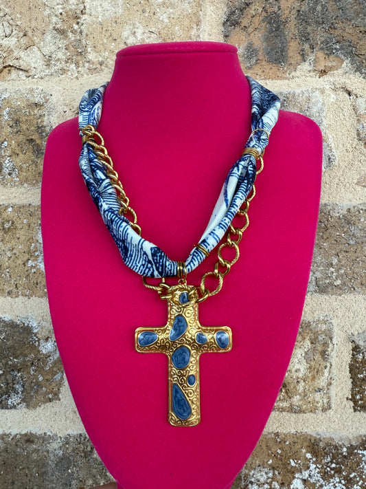 SCARF NECKLACE WITH BLUE CROSS