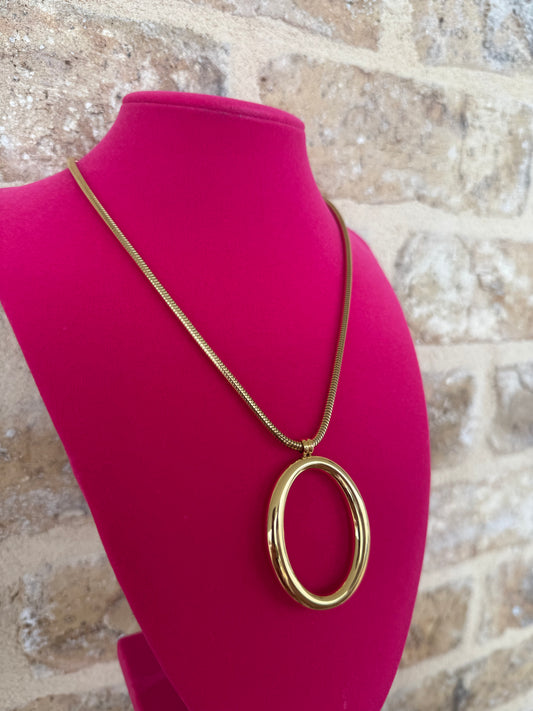 OVAL GOLD NECKLACE