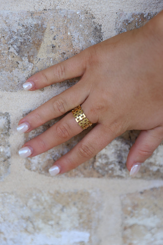 GOLD ADJUSTABLE RING