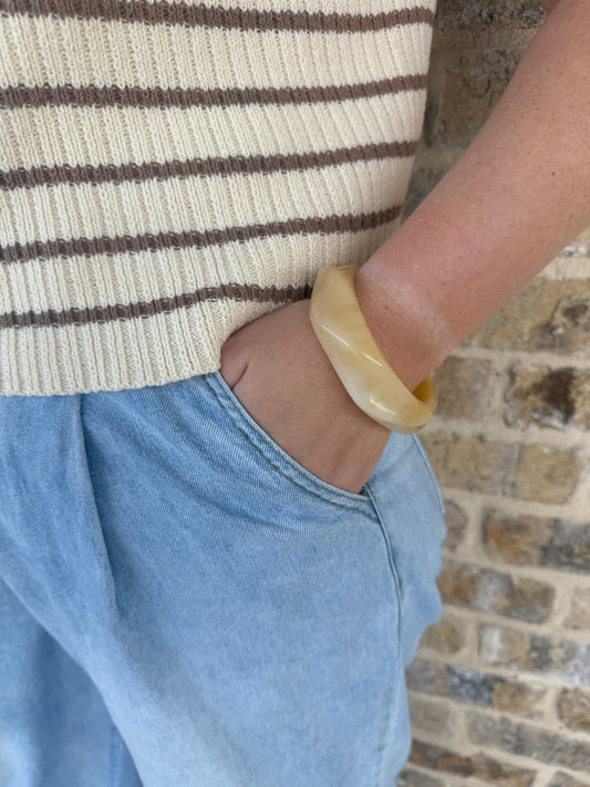 SMALL BLONDE BANGLE BRACELET