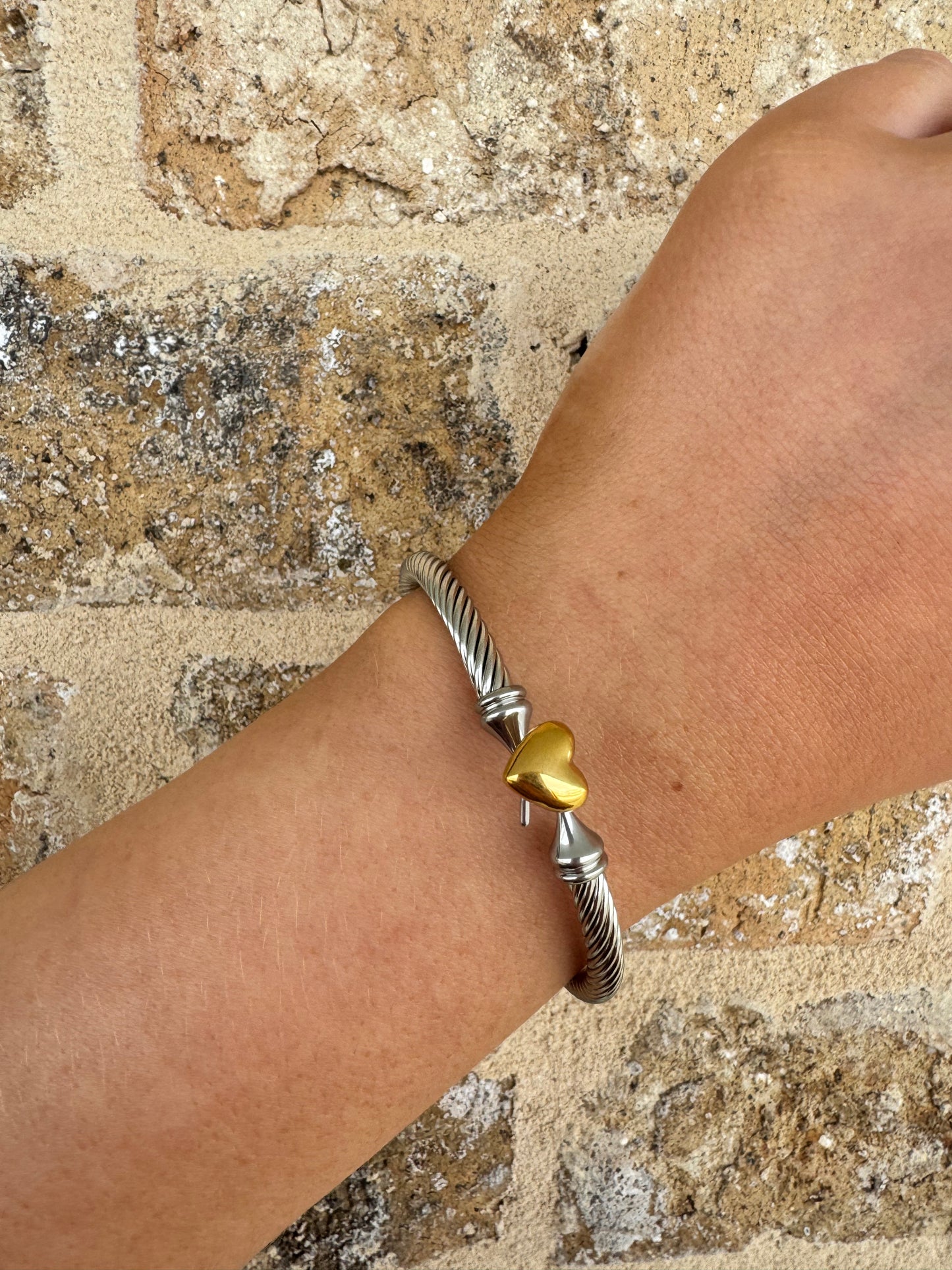 SILVER BRACELET WITH GOLD HEART