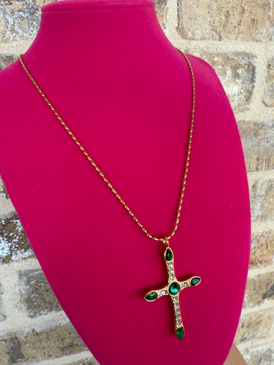 MEDIUM LENGTH EMERALD CROSS