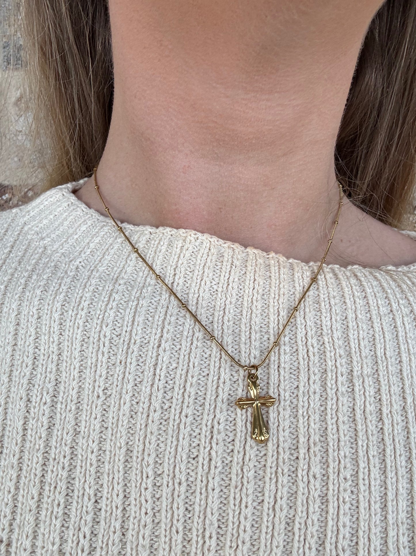 GOLD CROSS WITH DOT CHAIN